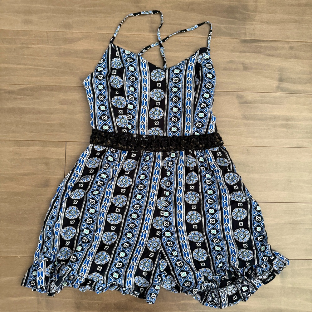 Hollister ladies xs summer romper lace peak through